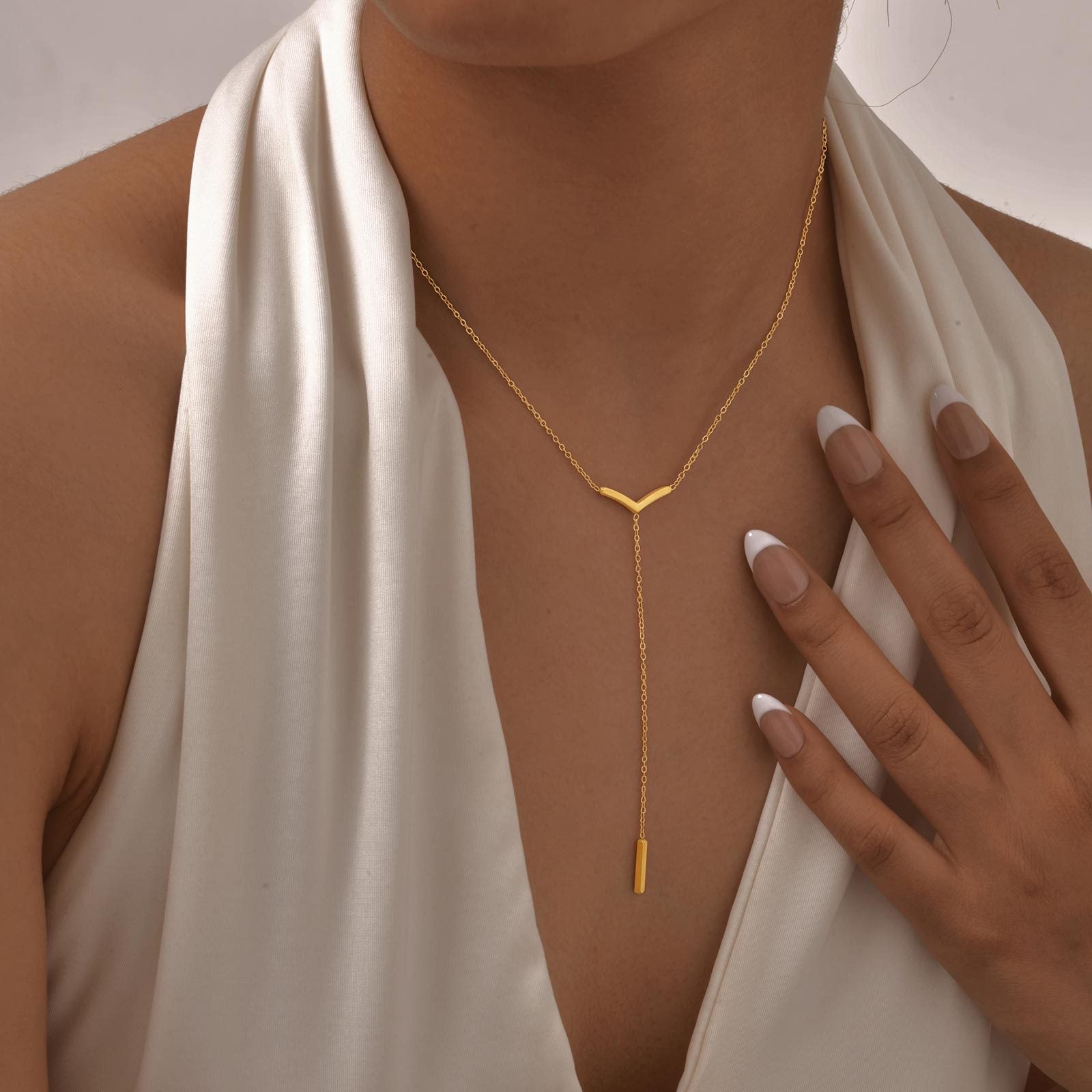Collier V doré