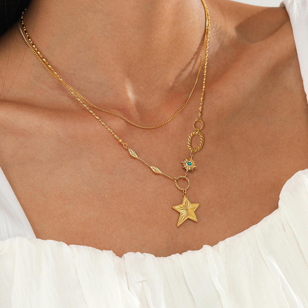 Collier étoile doré
