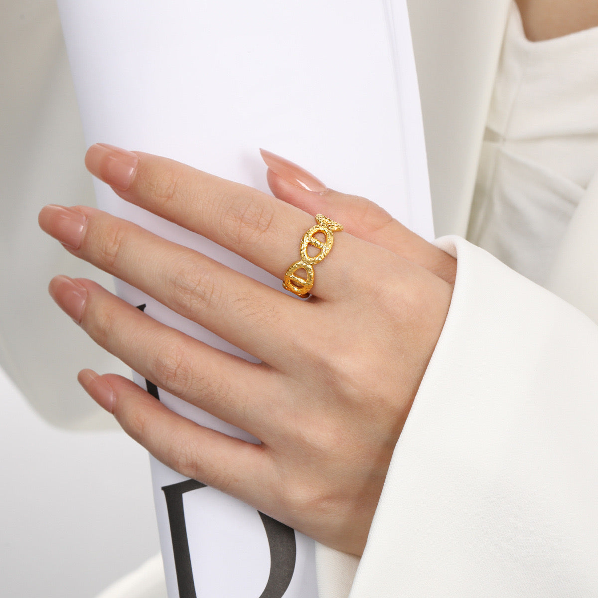 Bague liaison dorée