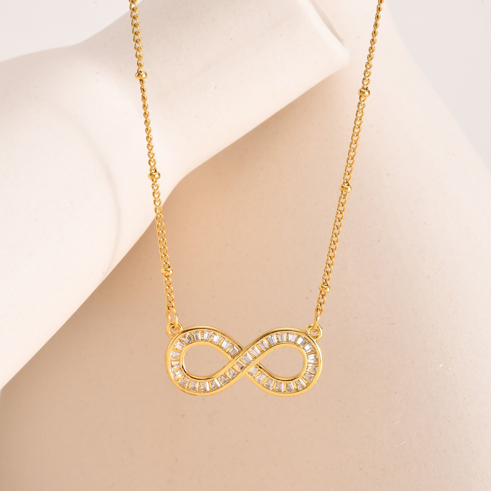 Collier infini doré