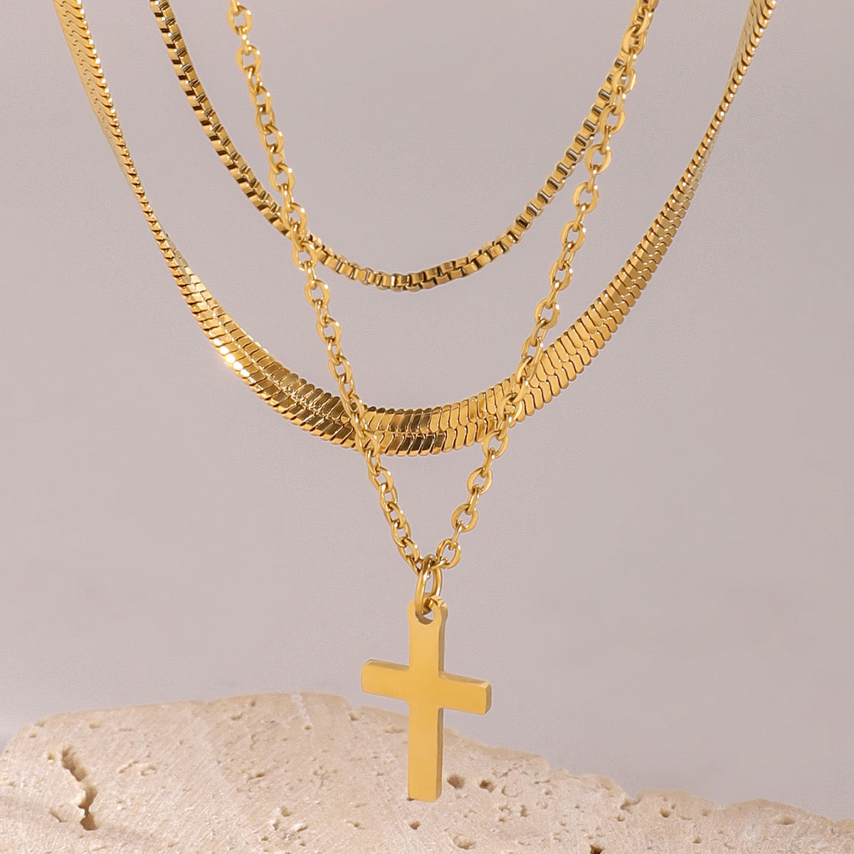 Collier croix chrétienne
