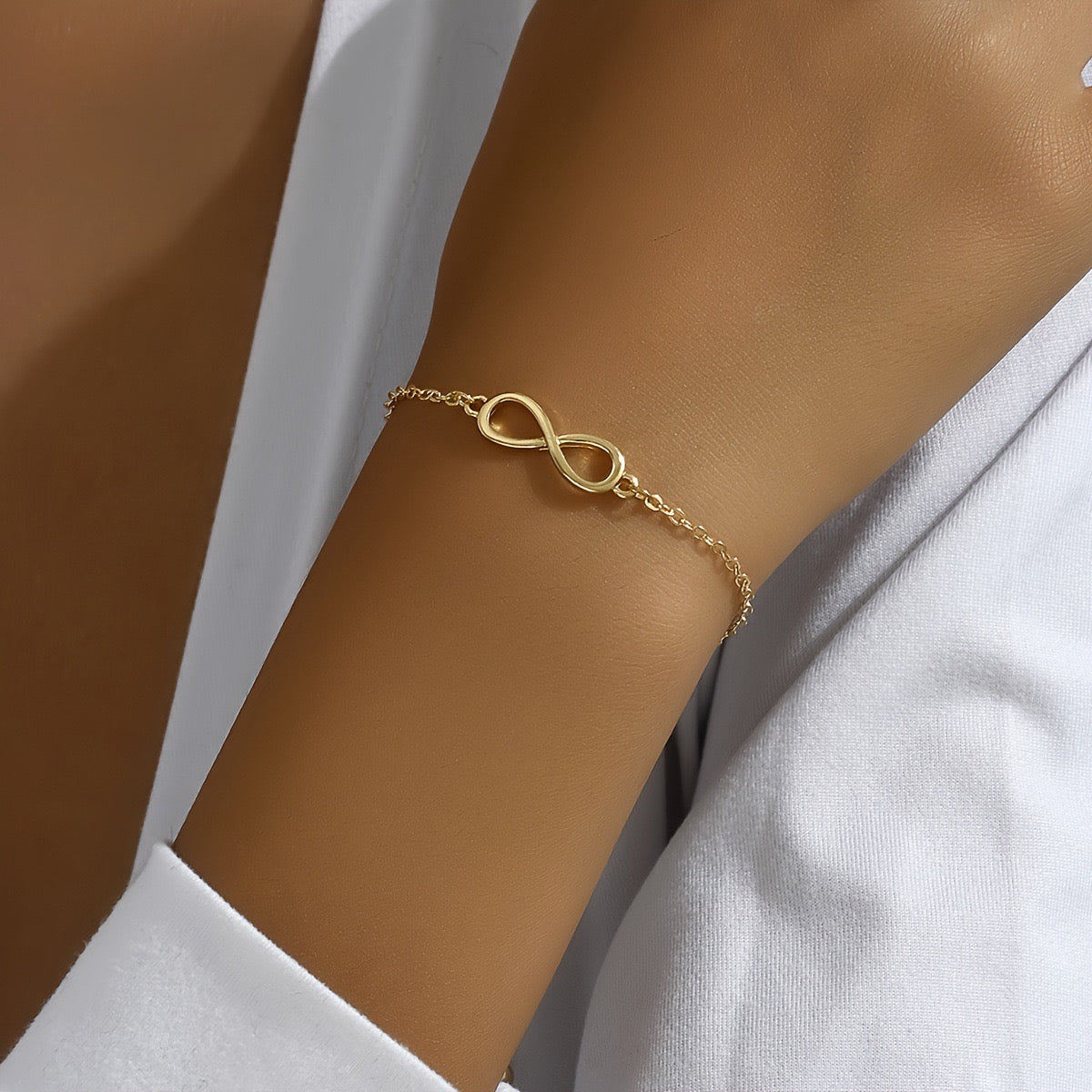 Bracelet infini doré