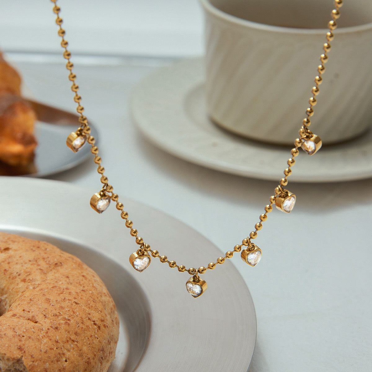 Collier cœurs scintillants