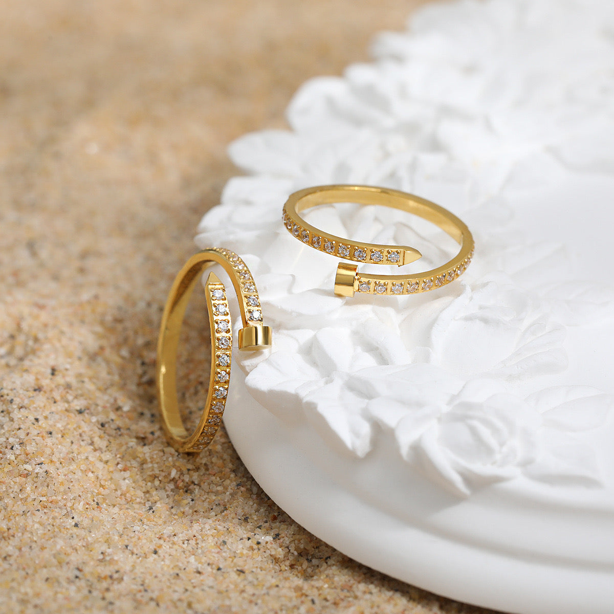 Bague clous d’or